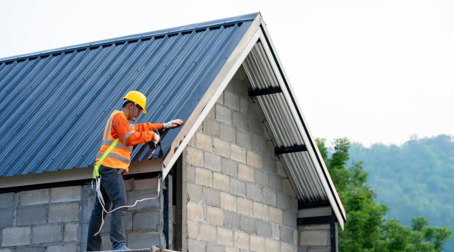 Professional gutter cleaning in Quinn, SD